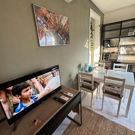 Sea View Apartments Barcelona Luaran gambar